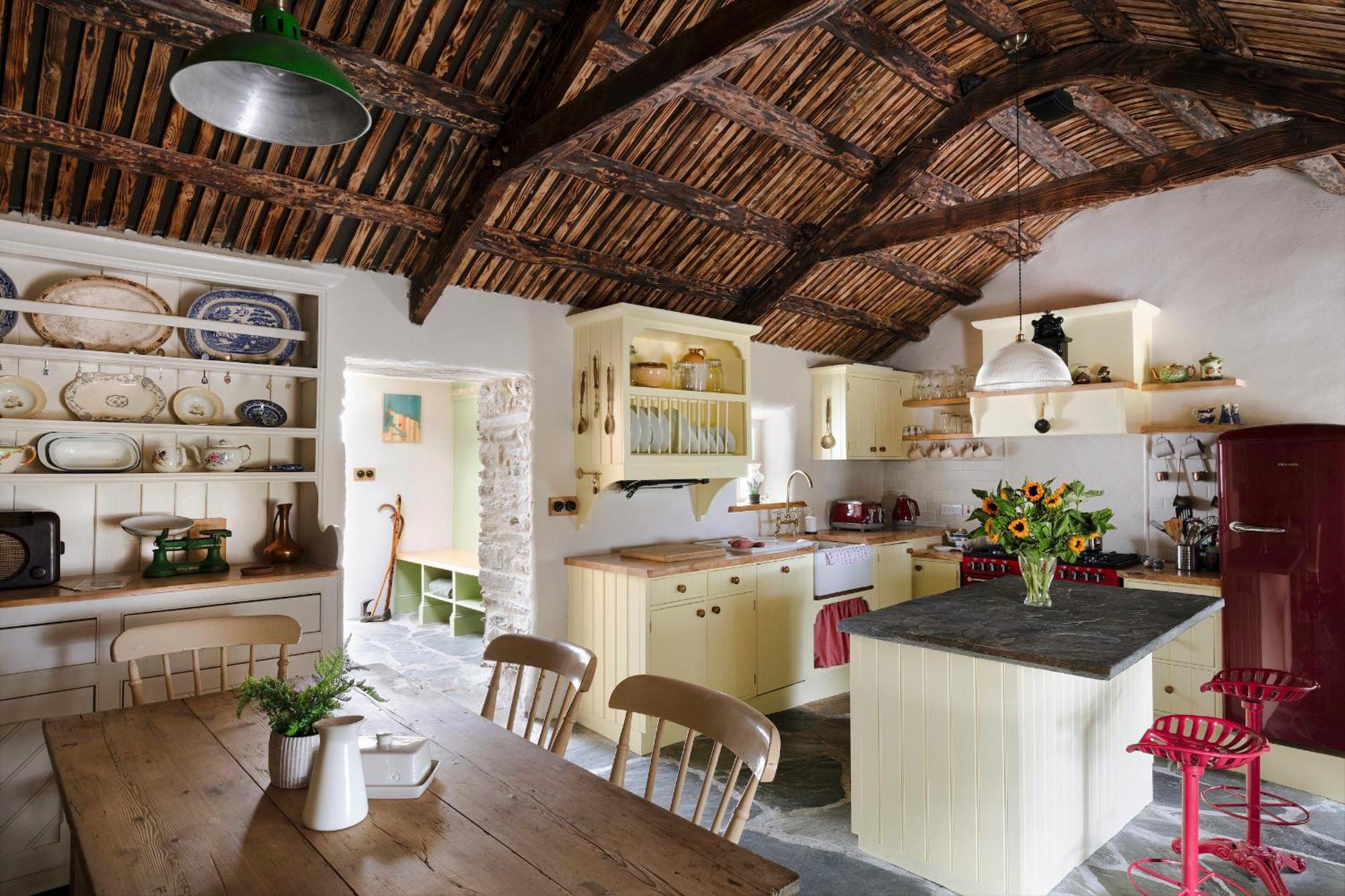 Secluded Thatched Cottage, Near Beaches & Hill Walking Rashenny Exterior photo